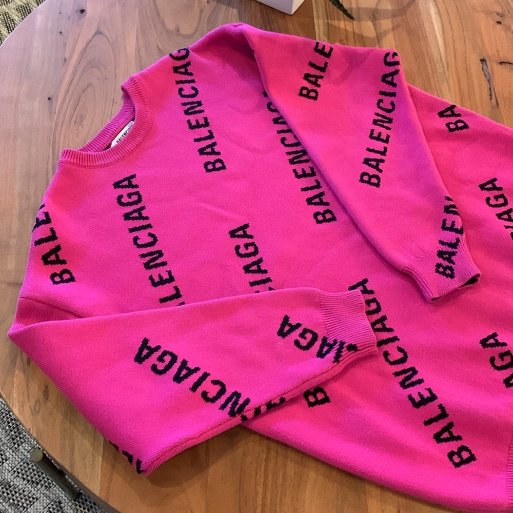 🍾 Used like new Unisex Balenciaga Sweater